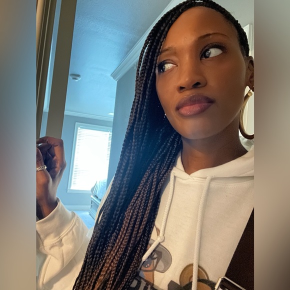 Meet your Posher, Matishia - Picture 4 of 4